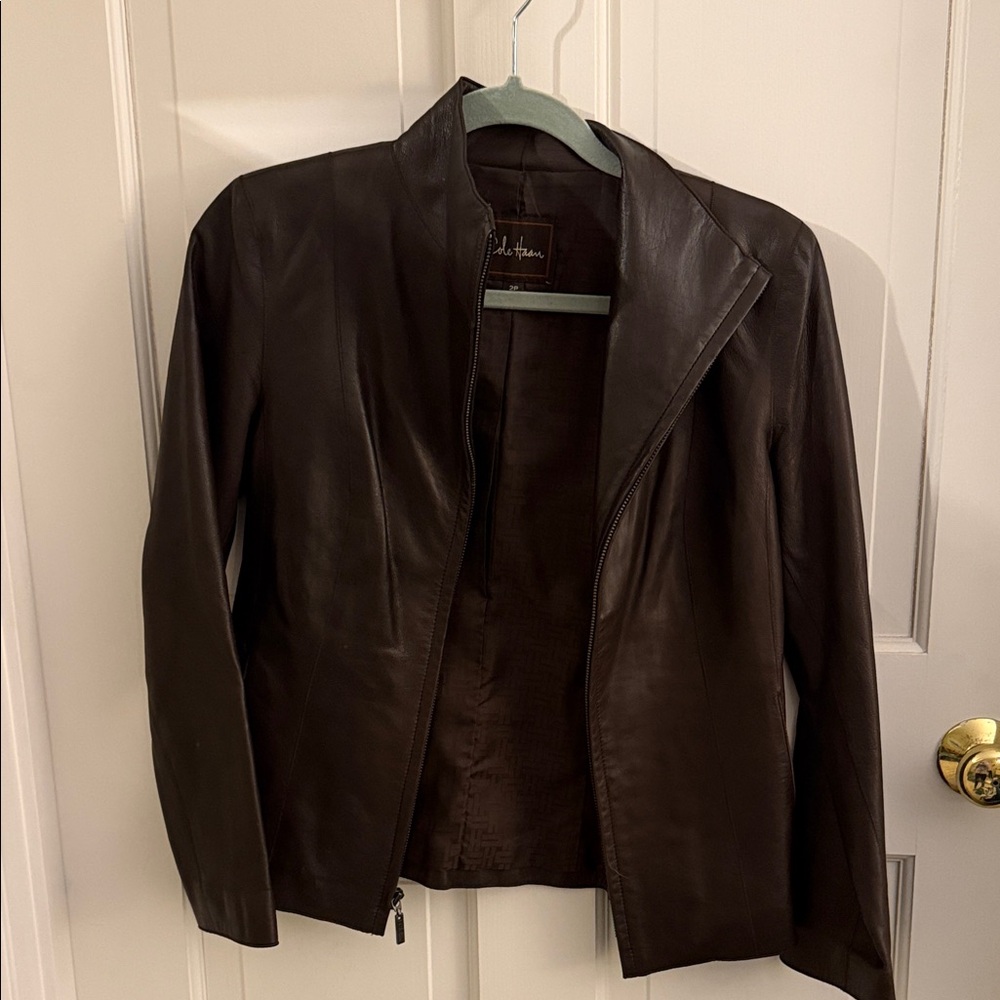 Cole Haan size 2 petite Dark Brown Leather Zip Front Jacket
